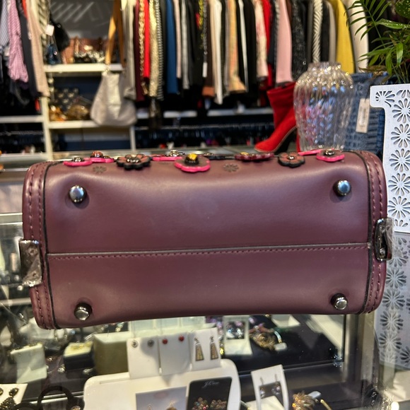 Coach Swagger 21 Cross Body in Willow Flora Handbag Bag - Picture 6 of 8